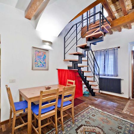 Caratteristico Appartamento A Piazza Navona Рим Екстериор снимка