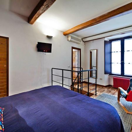 Caratteristico Appartamento A Piazza Navona Рим Екстериор снимка