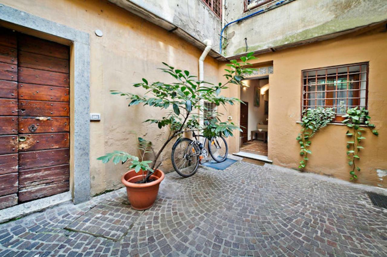 Caratteristico Appartamento A Piazza Navona Рим Екстериор снимка